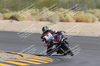 media/Oct-08-2022-SoCal Trackdays (Sat) [[1fc3beec89]]/Turn 10 (945am)/